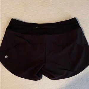 Lululemon Shorts 6 Tall (NO built in underwear)